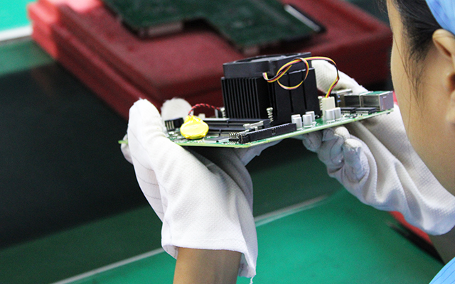 D3000M飛騰主板——強勁芯、多功能接口